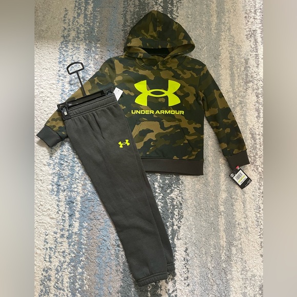Under Armour Other - Under Armour boys size 4 matching set brand new with tag